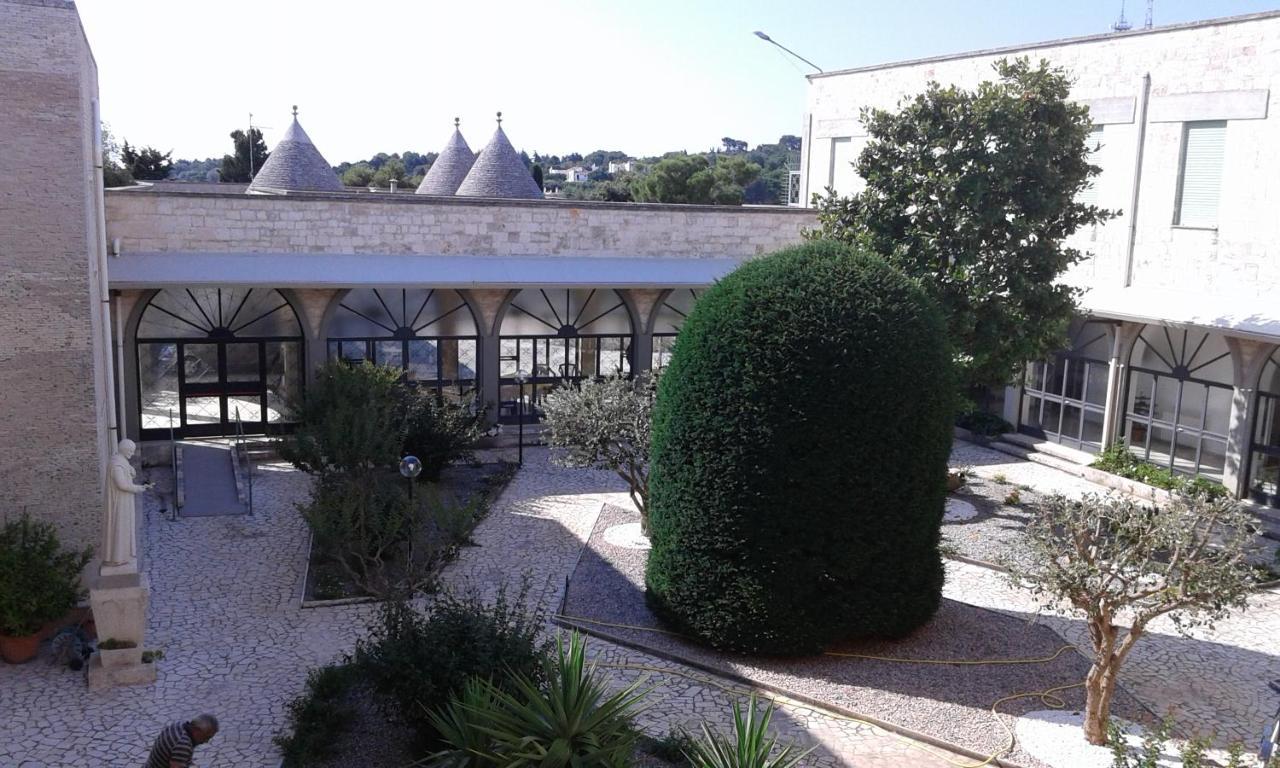 Trullo Dell'Immacolata - Casa Vacanze Gestita Da Suore Selva Di Fasano Exterior foto